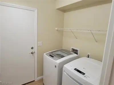 3001 Camino Sereno Avenue, Henderson, NV 89044 Laundry