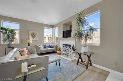 7717 Constanso Avenue 203, Las Vegas