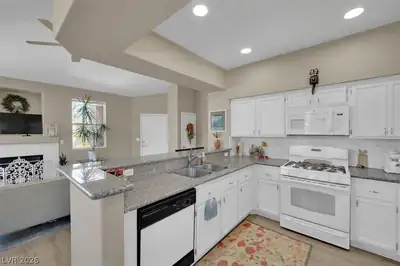 7717 Constanso Avenue 203, Las Vegas, NV 89128 Kitchen