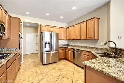 2239 Waterton Rivers Drive, Henderson, NV 89044 Kitchen