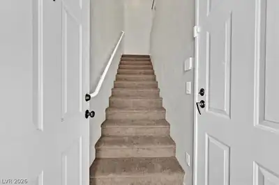 5855 VALLEY Drive 2185, North Las Vegas, NV 89031 Stairs