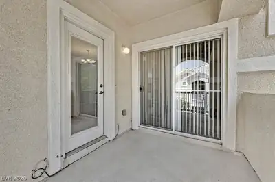 5855 VALLEY Drive 2185, North Las Vegas, NV 89031 Patio