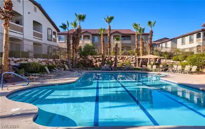 2305 West Horizon Ridge Parkway 1512, Henderson, NV 89052 Pool