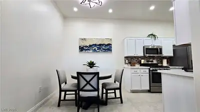 2305 West Horizon Ridge Parkway 1512, Henderson, NV 89052 Dining Area