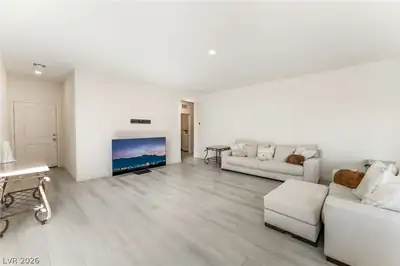 2612 Lily Point Street, Las Vegas, NV 89156 Living Room