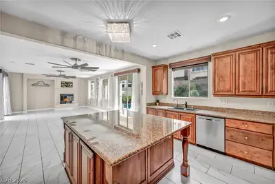 1020 Via Dupre Street, Henderson, NV 89011 Kitchen