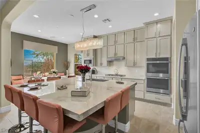 39 Contrada Fiore Drive, Henderson, NV 89011 