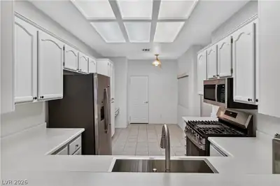 3376 Partridge Run Street, Laughlin, NV 89029 Kitchen