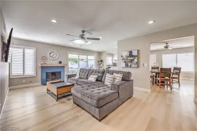 6931 Wedgewood Way, Las Vegas, NV 89147 Living Room