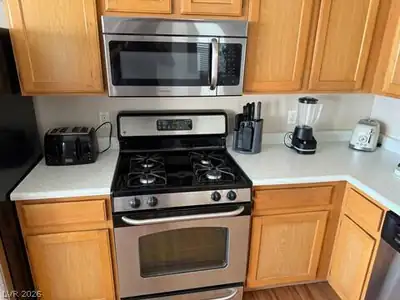 429 Drake Street, Henderson, NV 89015 Kitchen