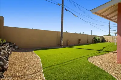 615 Don Vincente Drive, Boulder City, NV 89005 Yard