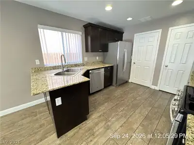 10062 Big Sur Mountain Street, Las Vegas, NV 89178 Kitchen