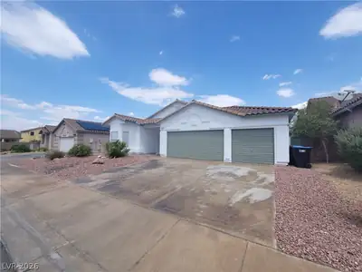 620 Coolidge Avenue, Henderson, NV 89015 Front of Structure
