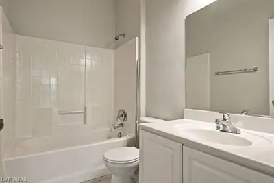 9303 Gilcrease Avenue 1105, Las Vegas