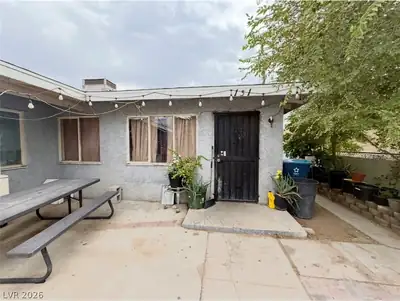 129 George Place, Las Vegas, NV 89106 Entry