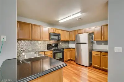 9177 Hilverson Avenue, Las Vegas, NV 89148 Kitchen