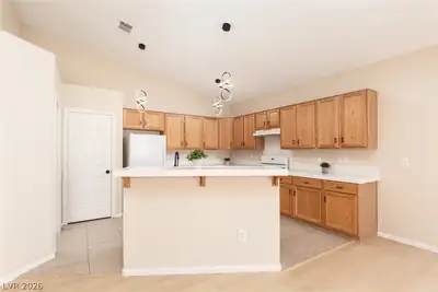 8108 Painted Clay Avenue, Las Vegas, NV 89128 Kitchen