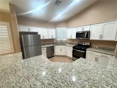 7396 Bedford Pine Court, Las Vegas, NV 89113 Kitchen