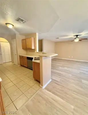 9619 Grapeland Avenue, Las Vegas, NV 89148 Kitchen