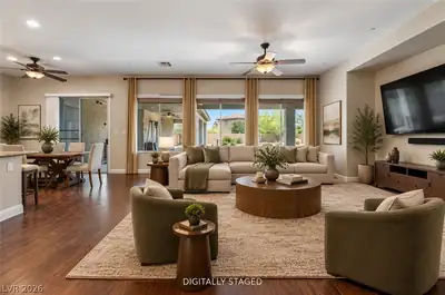 8088 Winchester Bluff Street Las Vegas, NV 89131
