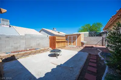 928 Ashford Way, Henderson, NV 89015 Yard