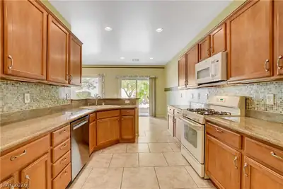 2612 Rock Pigeon Avenue, North Las Vegas, NV 89084 Kitchen