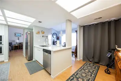 2699 Aldonza Drive, Henderson, NV 89014 Kitchen