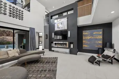 5 HIGHLAND COVE Lane, Henderson, NV 89011 Living Room