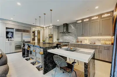 5 HIGHLAND COVE Lane, Henderson, NV 89011 Kitchen
