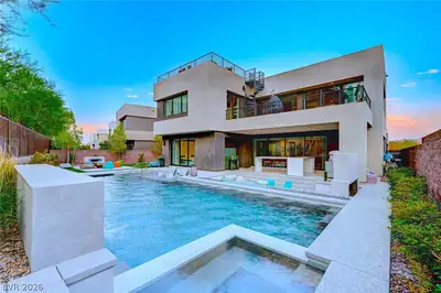 5 HIGHLAND COVE Lane, Henderson, NV 89011 Pool