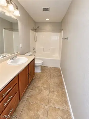 5359 Tipper Avenue, Las Vegas, NV 89122 Bathroom