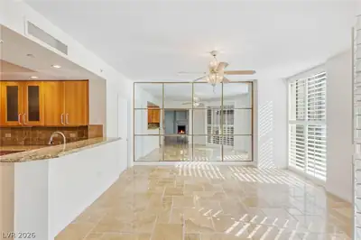 2747 Paradise Road 501, Las Vegas, NV 89109 Dining Area