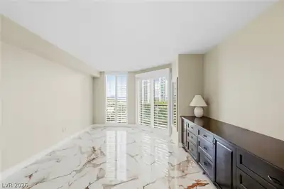 2747 Paradise Road 501, Las Vegas, NV 89109 Bedroom
