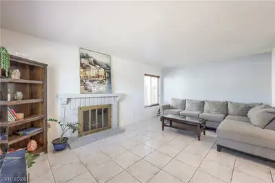 4816 Castle Rock Court, Las Vegas, NV 89147 Living Room