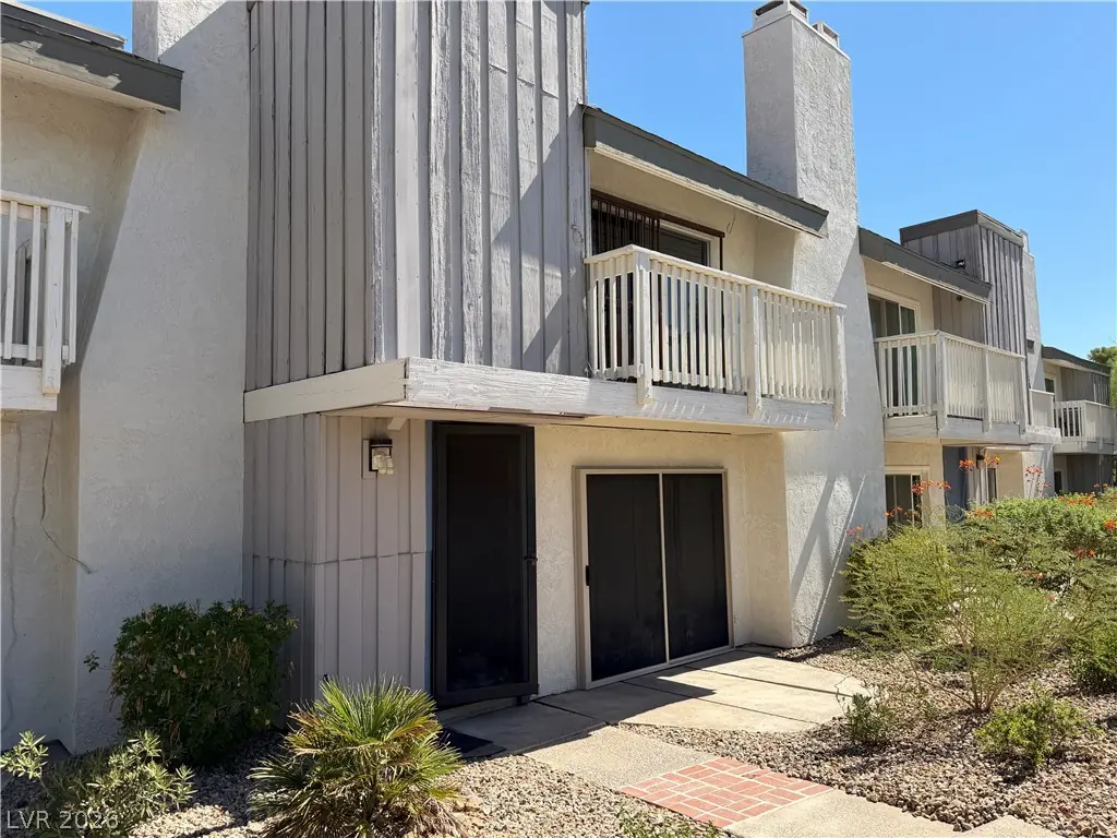 586 Willow Green Drive, Las Vegas, NV 89169