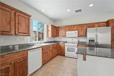 7332 San Pablin Street, Las Vegas, NV 89139 Kitchen