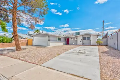 4421 Hillcrest Avenue Las Vegas, NV 89102