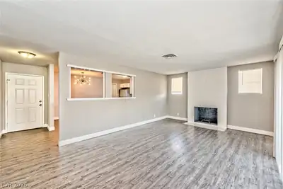 4421 Hillcrest Avenue, Las Vegas, NV 89102 Living Room