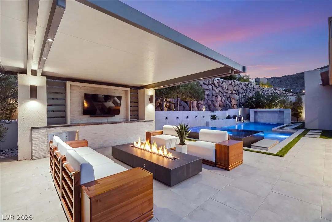 2211 Overlook Canyon Lane, Henderson, NV 89052