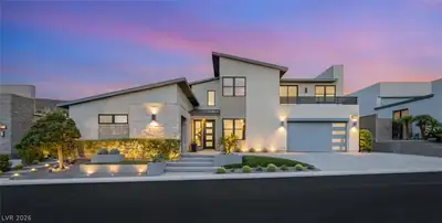 2211 Overlook Canyon Lane, Henderson, NV 89052 Front of Structure