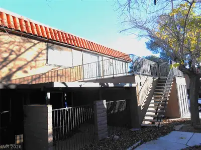 6671 Bubbling Brook Drive D Las Vegas, NV 89107