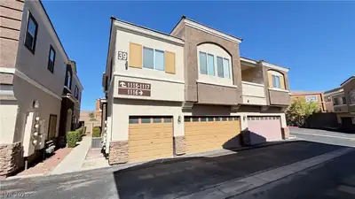 9303 Gilcrease Avenue 1115, Las Vegas