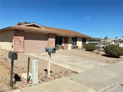 417 Shawna Place, Henderson, NV 89015 Front of Structure