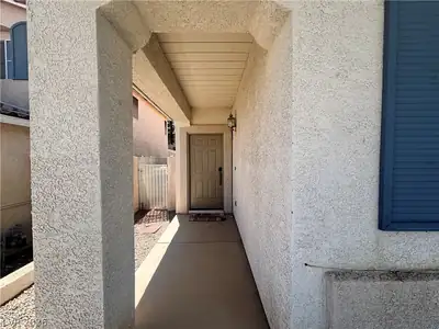 2261 Chestnut Bluffs Avenue, Henderson, NV 89052 Entry