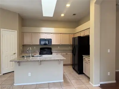 10456 Warwick Falls Court, Las Vegas, NV 89144 Kitchen