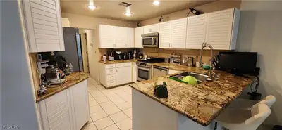 5034 Crooked Stick Way, Las Vegas, NV 89113 Kitchen