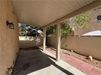 5977 Sombria Ridge Avenue, Las Vegas, NV 89139 Patio