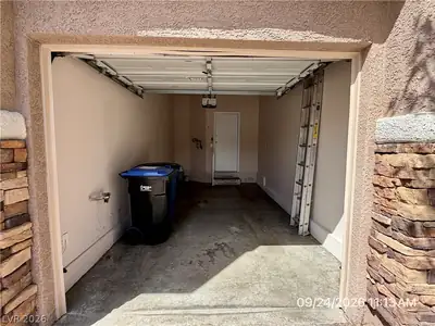 1073 Pleasure Lane 101, Henderson, NV 89002 Garage