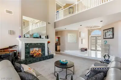 8052 Dark Hollow Place, Las Vegas, NV 89117 
