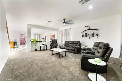 1084 Outlook Court, Henderson, NV 89002 Living Room
